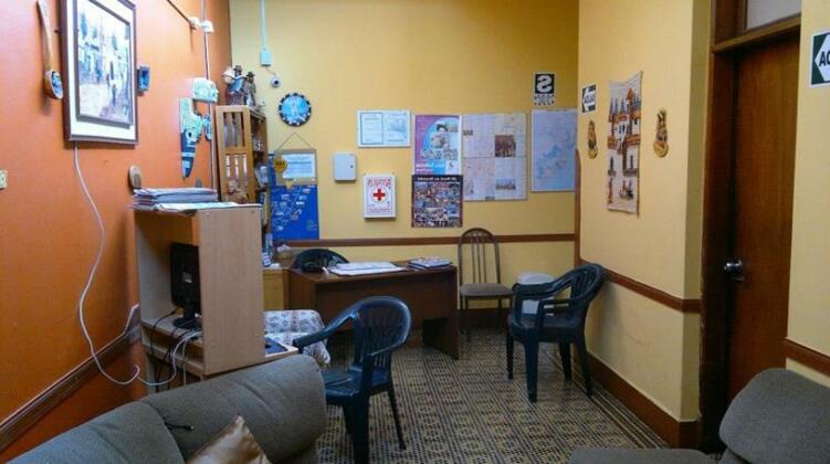 Friends House - Photo3