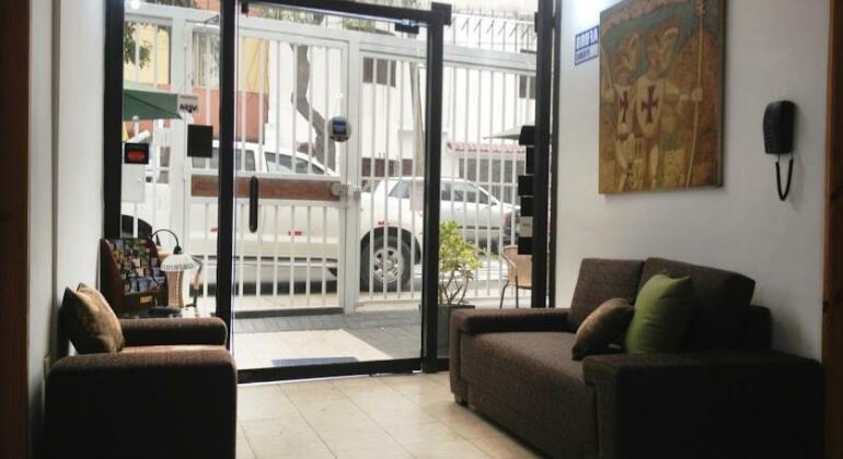 Hostal Oro Blanco Miraflores - Photo3