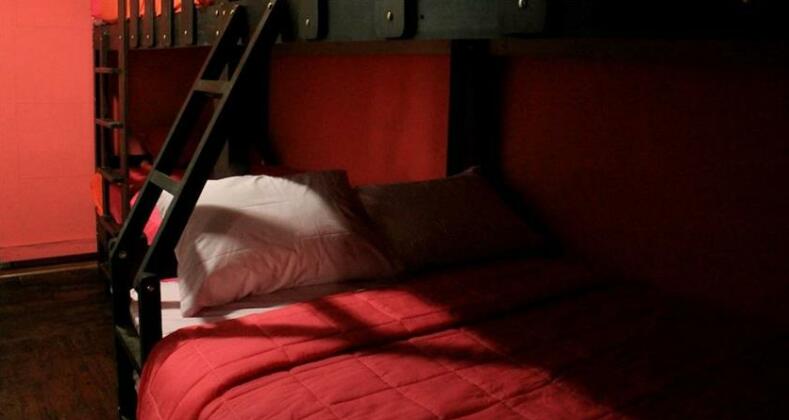 Hostel Acropolis Peru - Bed & Breakfast - Photo2