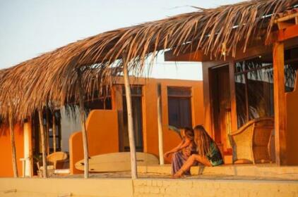 Lobitos Surf House