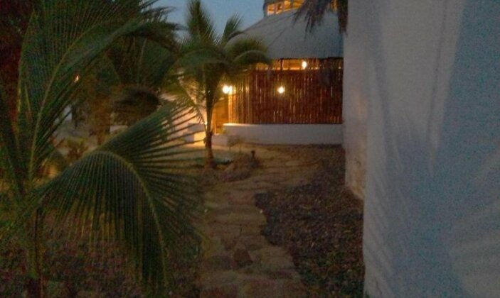 Kontiki Bungalows Mancora - Photo2