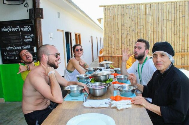 Wild Rover Mancora - Photo4