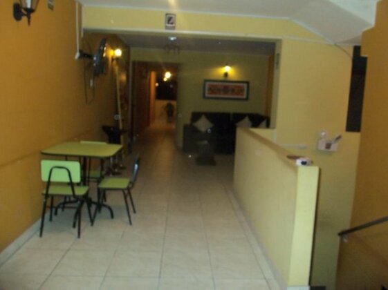 Hostal Paramonga - Photo3