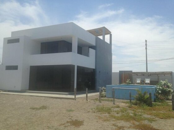  Photo 2