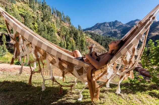 Wolf Totem Boho-Chic Backpacker - Photo2