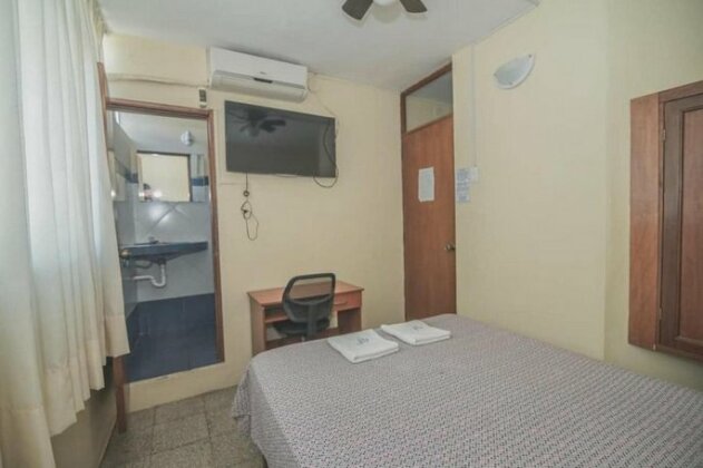 Suite Plaza Hostal - Photo2