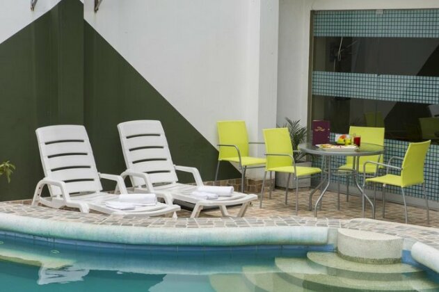 Hotel Jhor Bush - Photo4
