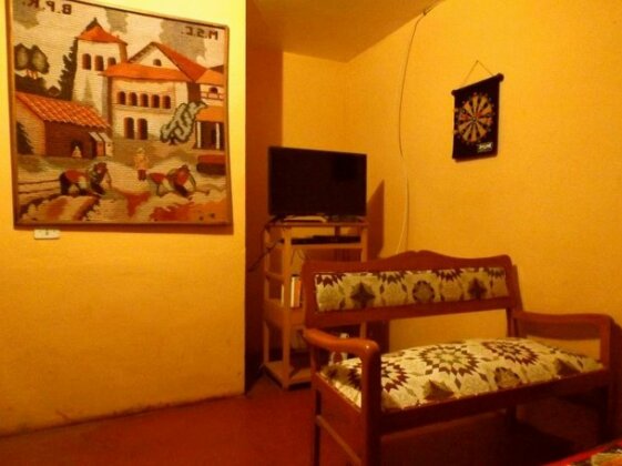 El Manzano Guest House - Photo4