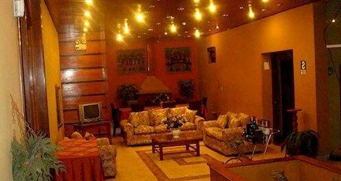 Francis Puno Hotel - Photo4