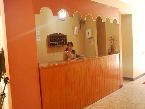 Hostal America Inn - Photo2