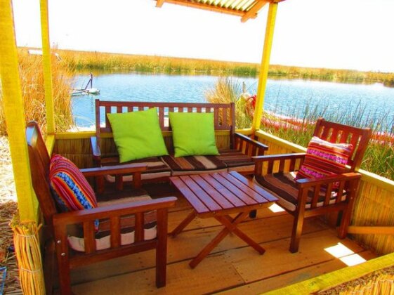 Uros Floating Home Titicaca - Photo5
