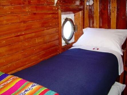 Yavari Ship Bed&Breakfast - Photo2