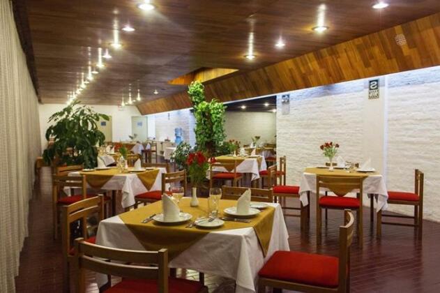Camino Real Hotel - Photo4