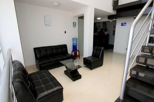 Hostal Encantos - Photo2