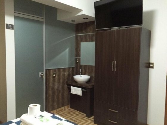 Hostal Gold Star - Photo4