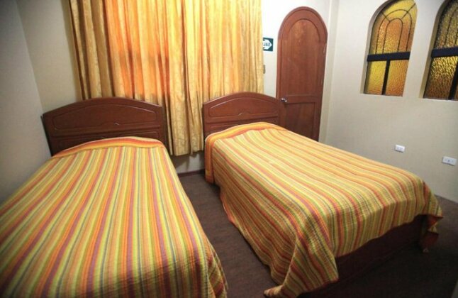 Hotel Roble 18 - Photo4