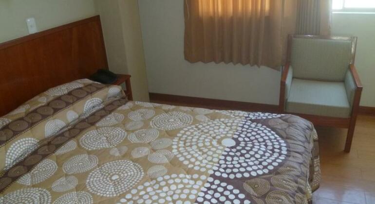 Primavera Plaza Hotel - Photo4