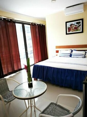 Hostal Cordillera Azul