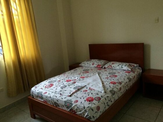  Photo 2