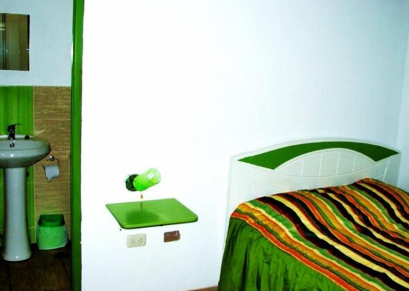 Hospedaje Harjeny - Photo2