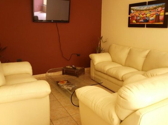 Hostal Isis Trujillo - Photo4