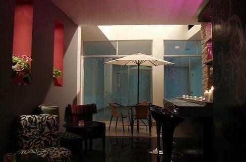 Hostal Media Luna - Photo3
