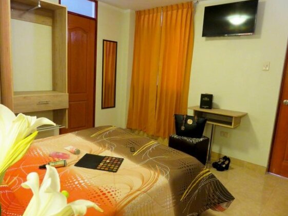 Jultom Inn & Suites - Photo2