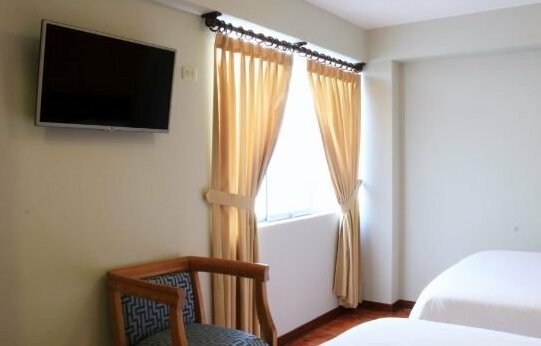 Naira Hotel - Photo4