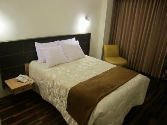 Plaza Real Hotel - Photo5