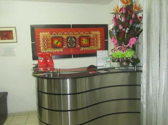 Tiffani's - Photo2