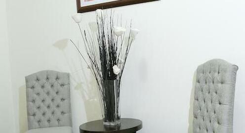 Victoria's Suite Hotel - Photo2