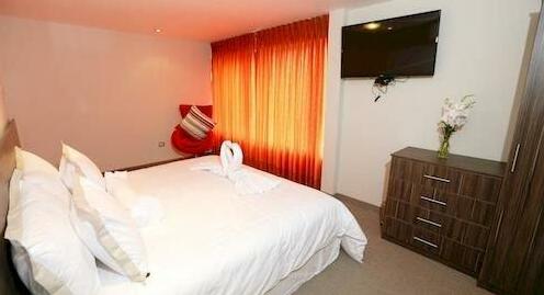 Victoria's Suite Hotel - Photo4