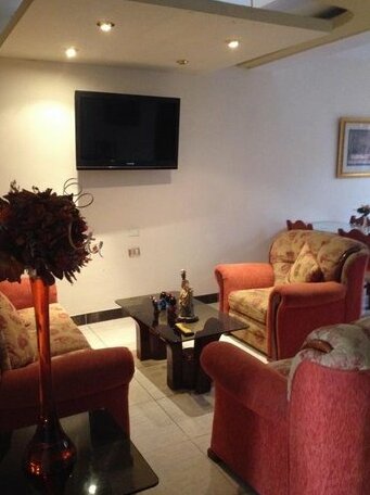 Isis Hotel - Photo4
