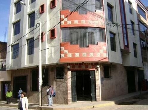 Jumbo House