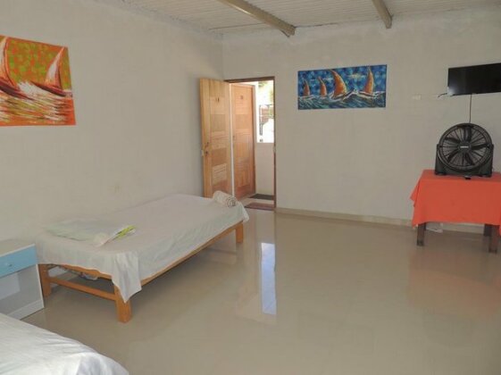 Hospedaje Sun Beach con piscina - Photo3
