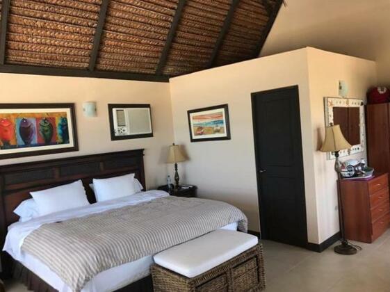 Maliah Beach Club - Photo4