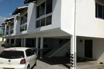 Manureva Moana apartment - near airport & Papeete - sea view - A/C -4 pers