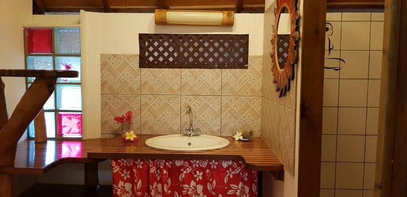 La Pirogue chez l'Happy qui chante - Photo3