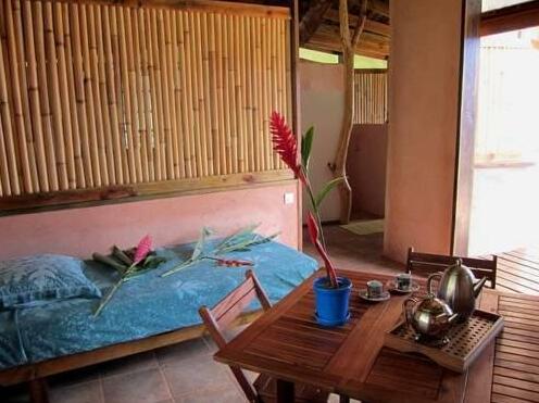 Fare Oviri Lodge - Photo5