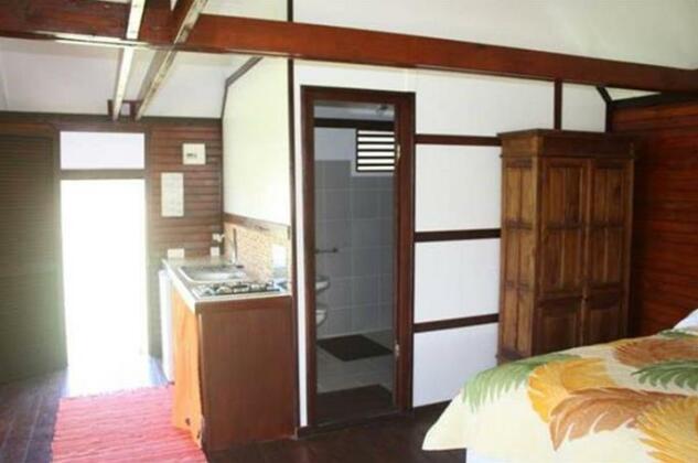 Raiatea Airport Bungalow - Photo5