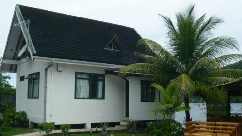 Vini Beach Lodge