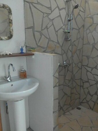 Poe Guesthouse - Photo4