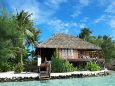 Hotel La Pirogue Api