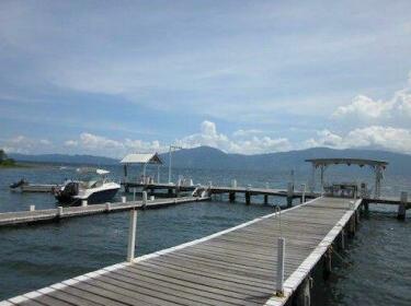 Driftwood Resort