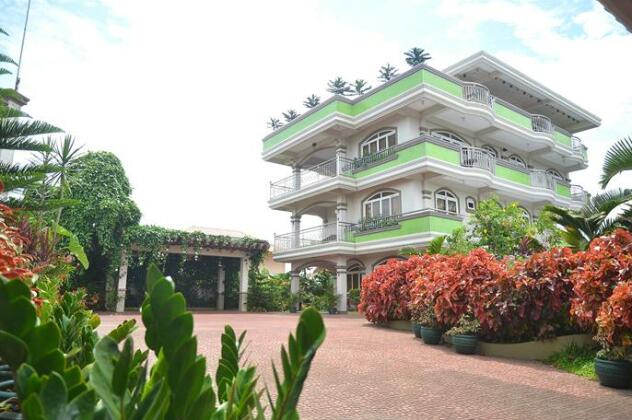 Renz Villa Hotel