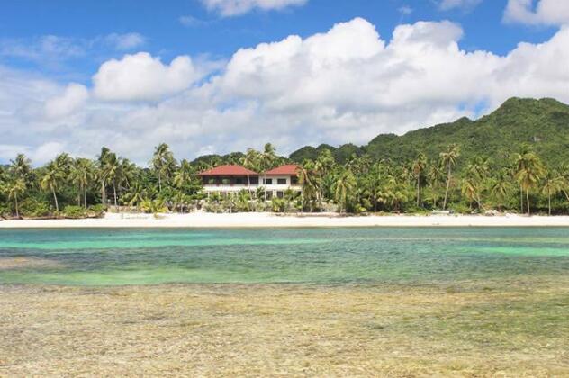Island View Beachfront Resort - Photo5