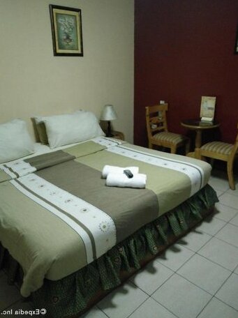 RedDoorz @ Clarkview 21st Street Angeles City - Photo5