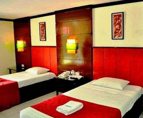 Check Inn Hotel - Bacolod - Photo4