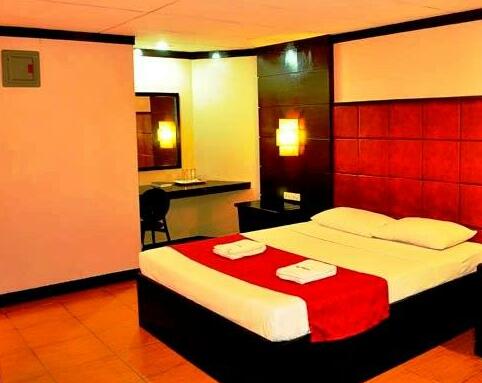 Check Inn Hotel - Bacolod - Photo5