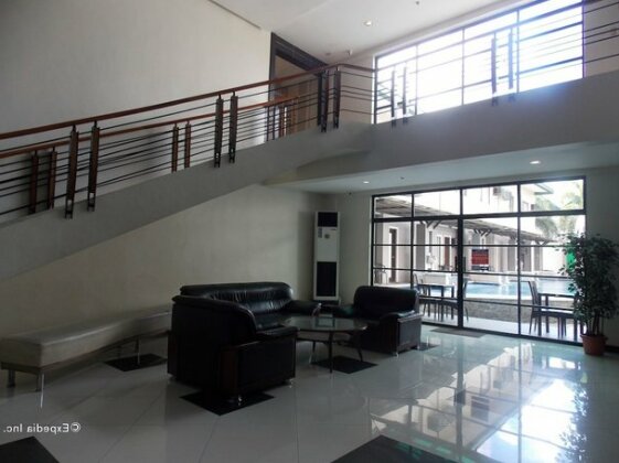 Circle Inn Hotel and Suites Bacolod - Photo3